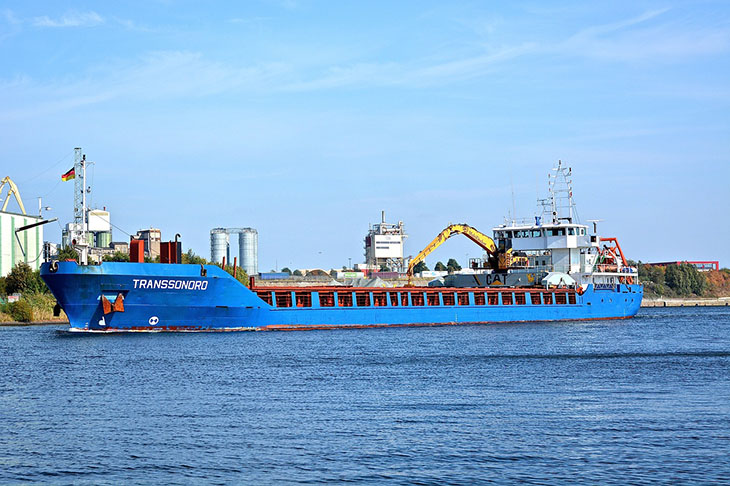 transport ładunków drobnicowych drogą morską